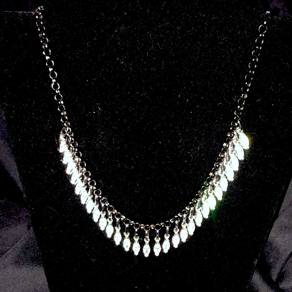 Stunning, Glass crystal and silver necklace 16 to 18 inch adjustable